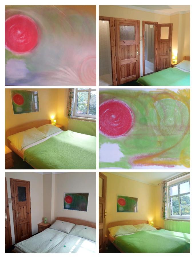 Hotel U Zeleneho Stromu - Zum Gruenen Baum Hřensko Eksteriør billede