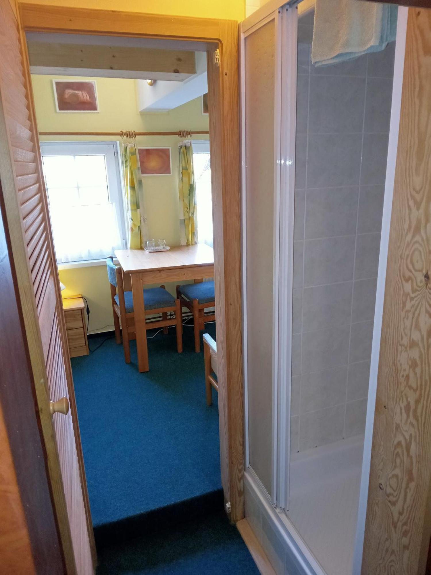 Hotel U Zeleneho Stromu - Zum Gruenen Baum Hřensko Eksteriør billede